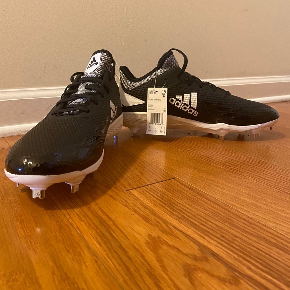 Brand new Adidas Afterburner Baseball Cleats 11.5